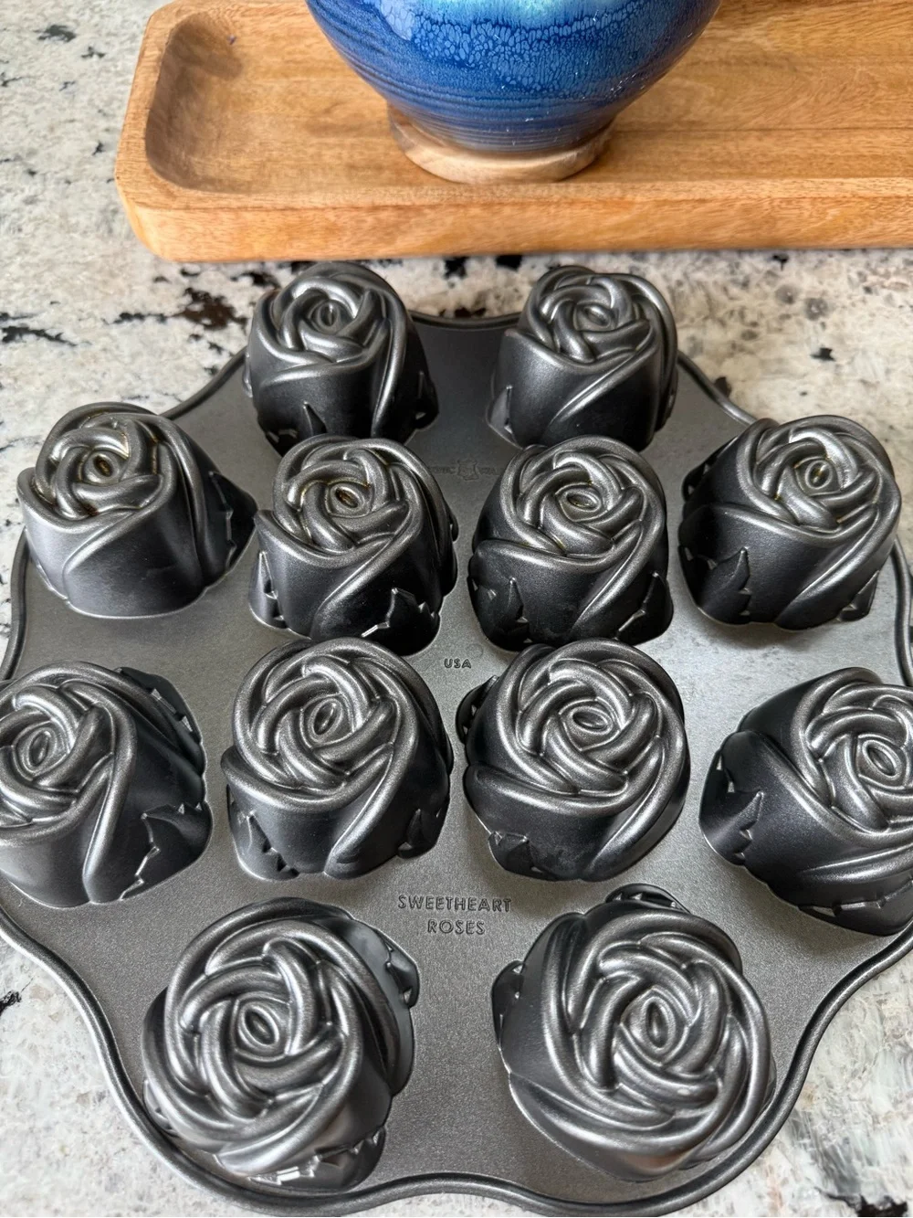 Nordic Ware Rose Bundtlette Pan